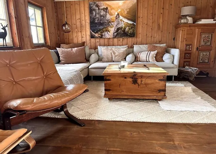 Spacious 3 Bedroom Chalet Near Flims