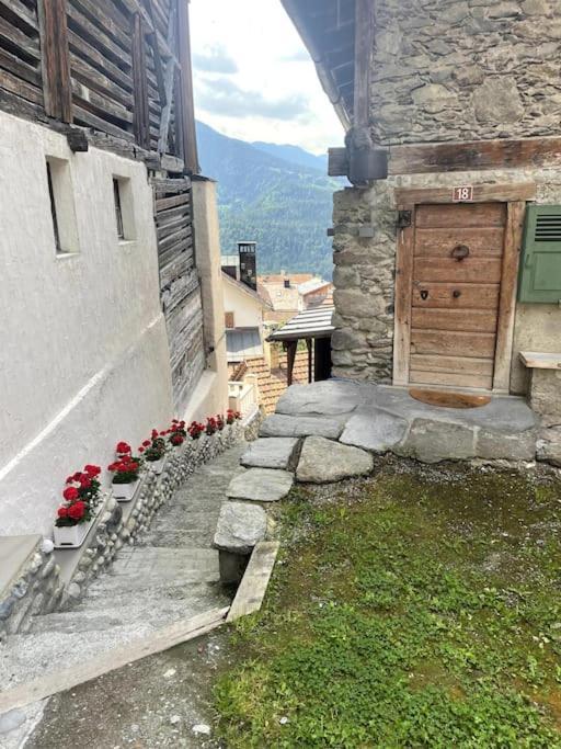 Spacious 3 Bedroom Near Flims Apartment Trin